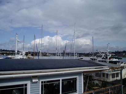 Houseboat with view of Lake Union